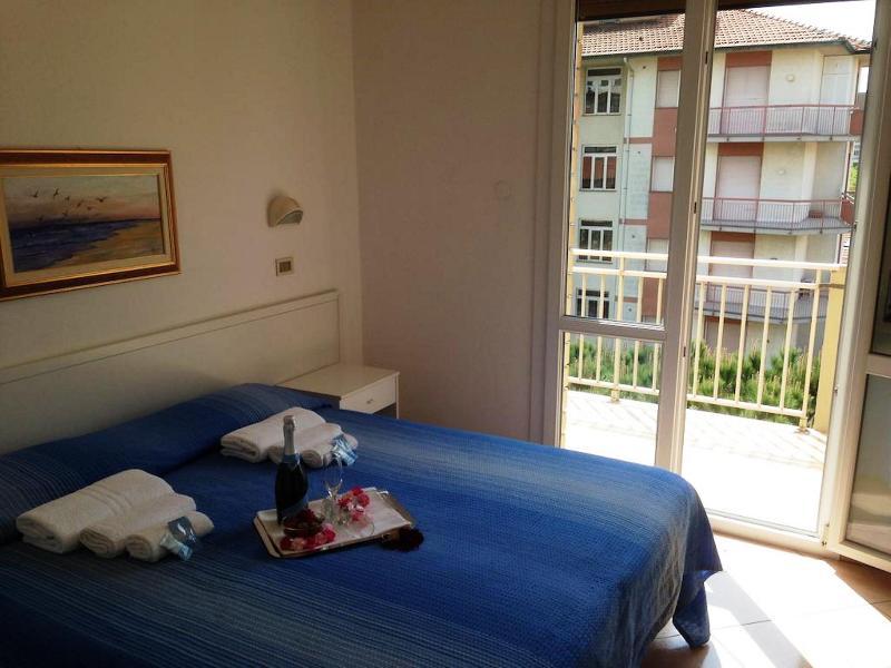Hotel Primula ليدو دي سافيو المظهر الخارجي الصورة
